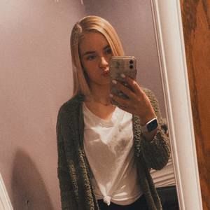 Meet your Posher, Valerie